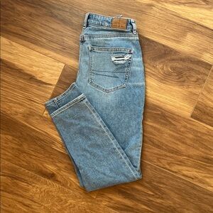 American Eagle Outfitters Mom Jeans